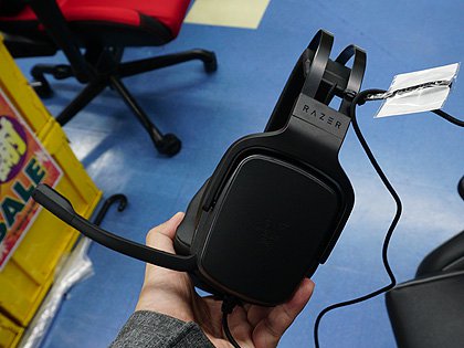 リアル7.1ch対応のRazer製ヘッドセット「Tiamat 7.1 V2」の店頭展示が
