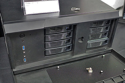 STX対応ゲーミングPCケースの試作機や多段ホットスワップベイ搭載