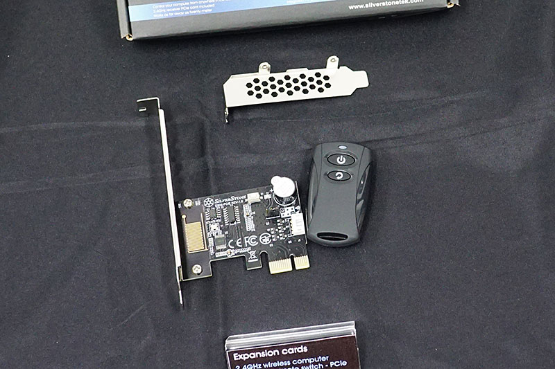 「ES02-PCIe」。拡張カード型のPC電源リモコンキット。