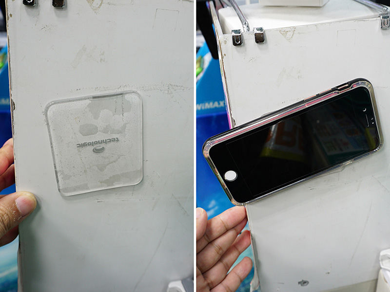 壁面にスマホを貼り付けられる