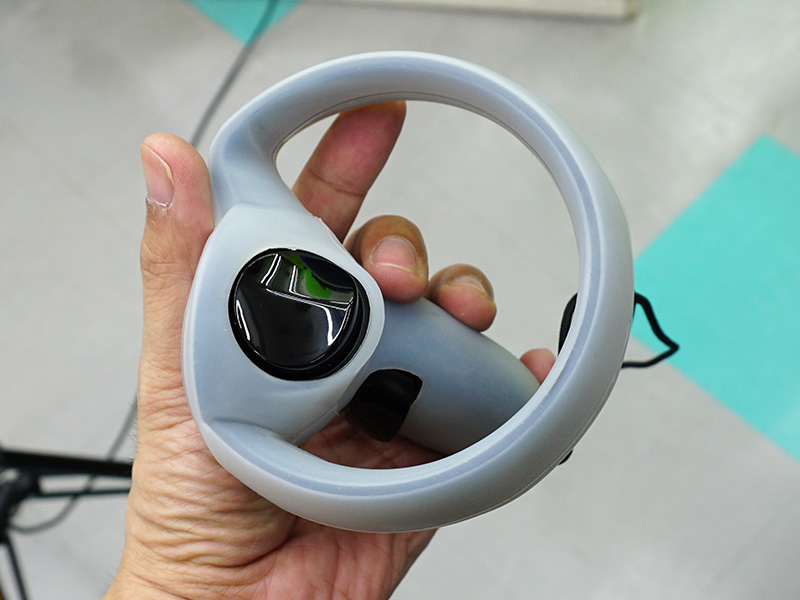 Oculus Touchは別売り