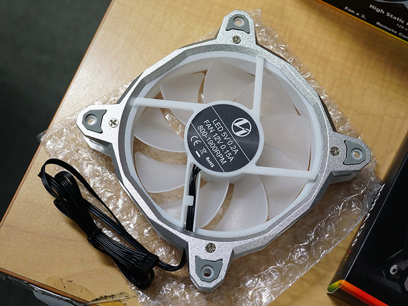 写真はシルバー