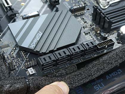電源部を強化した安価なX299マザー「X299 Extreme4」が発売、ASRock製