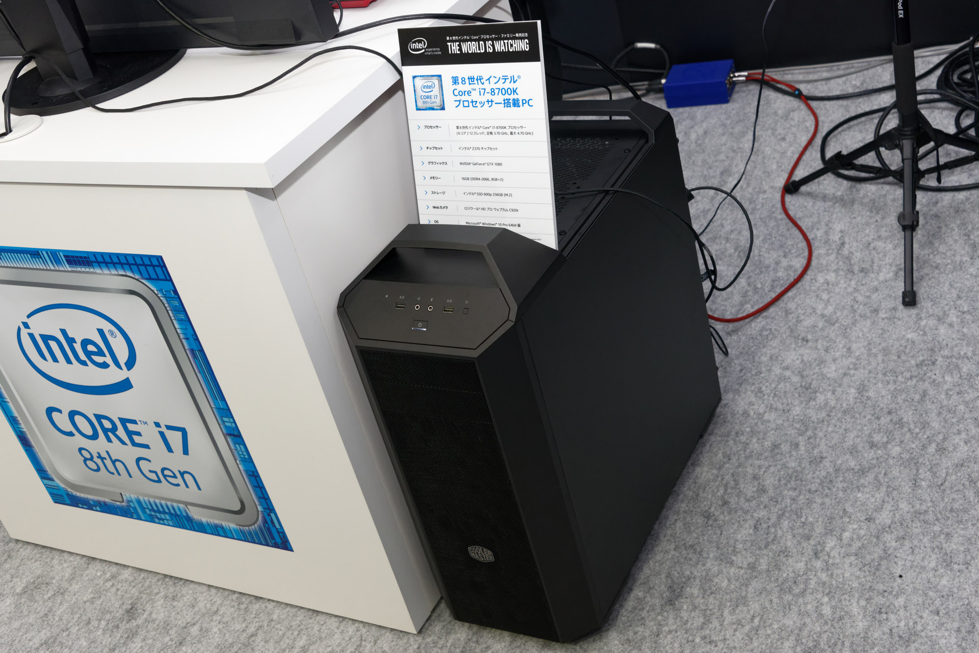 第8世代のCore i7-8700Kを搭載したデモ用PC