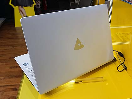 乃木坂46 スクリーンセーバー付き　mouse ノートPC シルバー 日本製 乃木坂46の新CM公開記念! Core i7や8GBメモリ搭載の15.6型ノートが