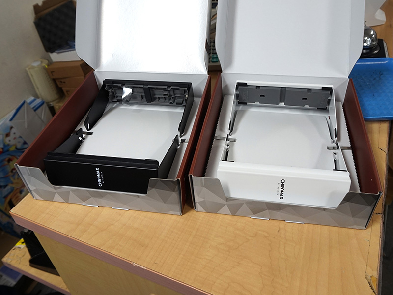 ヒートシンクが2つある大型クーラー用