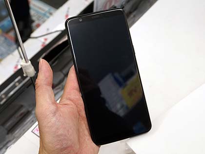 8GBメモリ搭載の狭額縁スマホ「OnePlus 5T」が直輸入 - AKIBA PC Hotline!