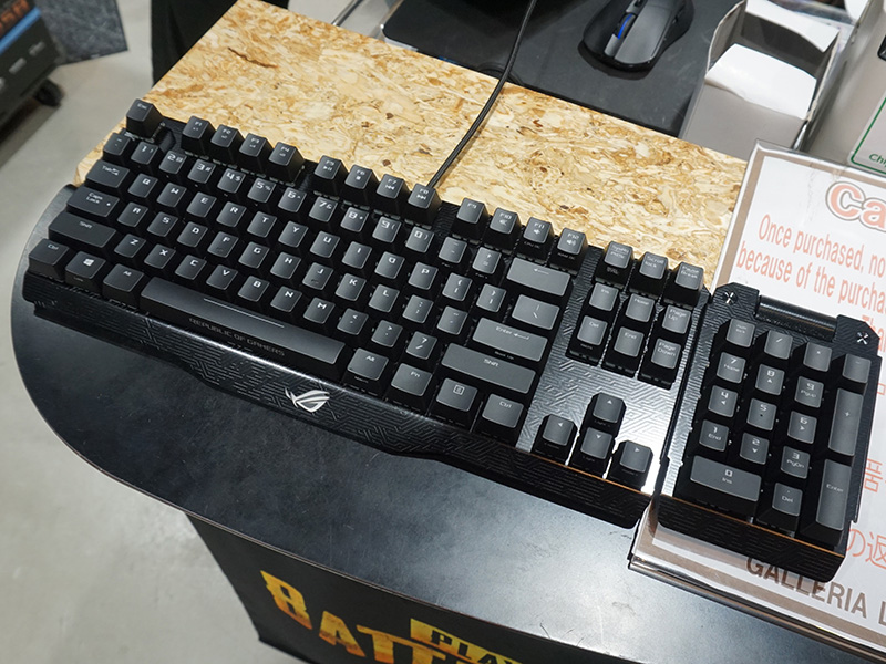 ROG Claymore。キー配列は英語