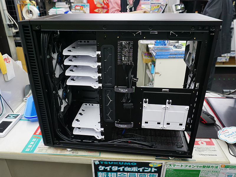 ドライブベイなど