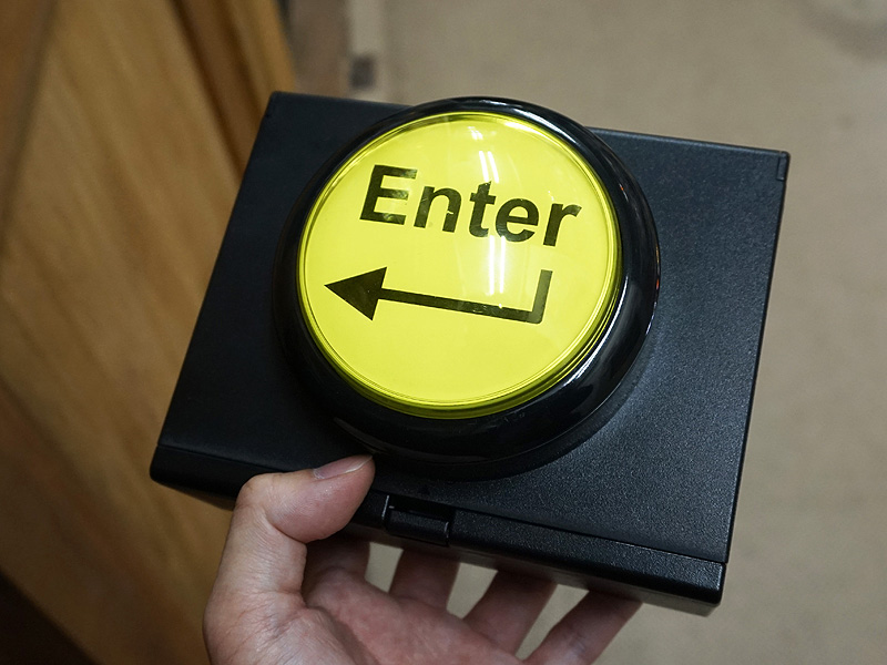 「Enter」キーとして動作する店頭デモ機
