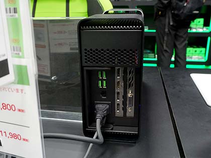 安定性がさらに向上した「Razer Core V2」が登場、ノートPCに