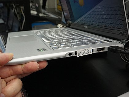 薄型軽量でCore i5搭載、NEC製モバイルノートが税込35,800円でセール中 （取材中に見つけた なもの） - AKIBA PC