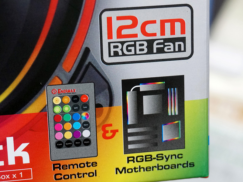 付属のリモコンで制御もできる