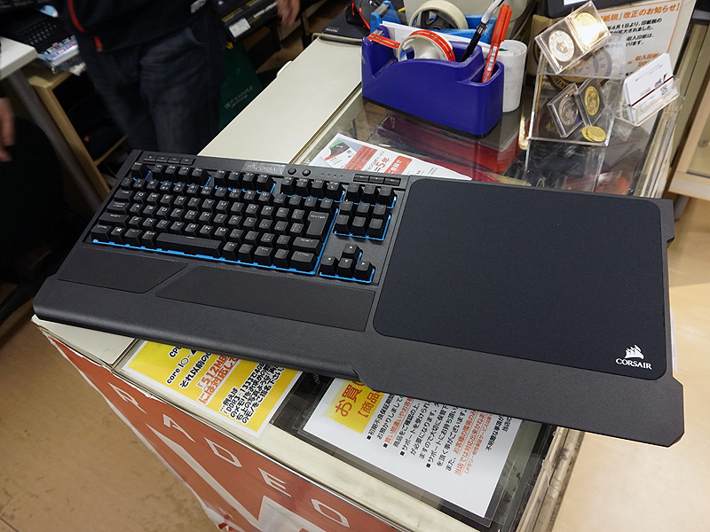 キーボードを装着した状態