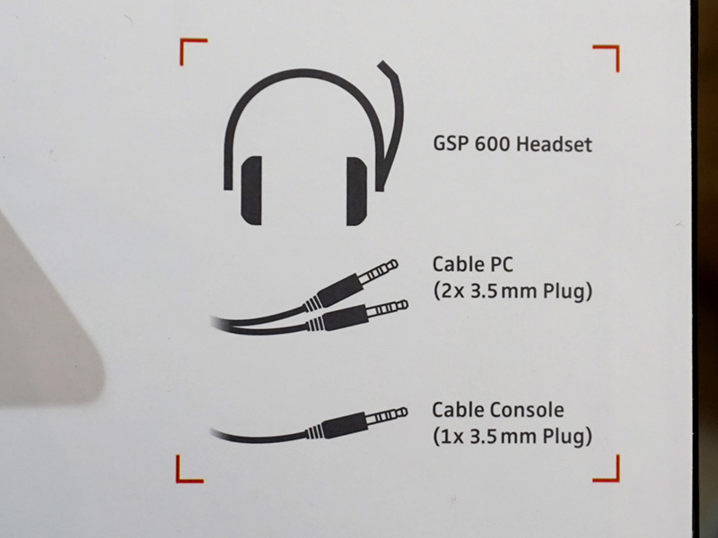 付属品は至ってシンプル