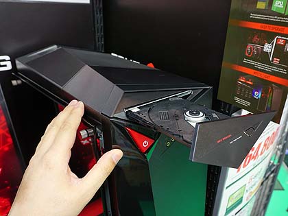 真のゲーミング用パーツ”で構成されたデスクトップPC「Infinite X」が