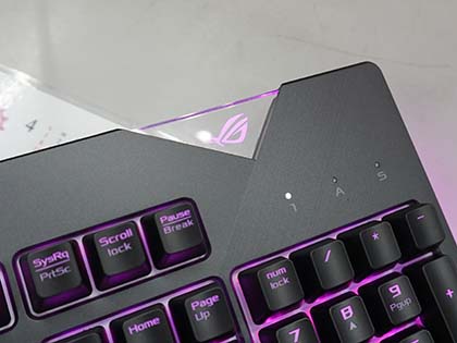 Aura Sync対応のASUS製ゲーミングキーボード「ROG Strix Flare」が発売