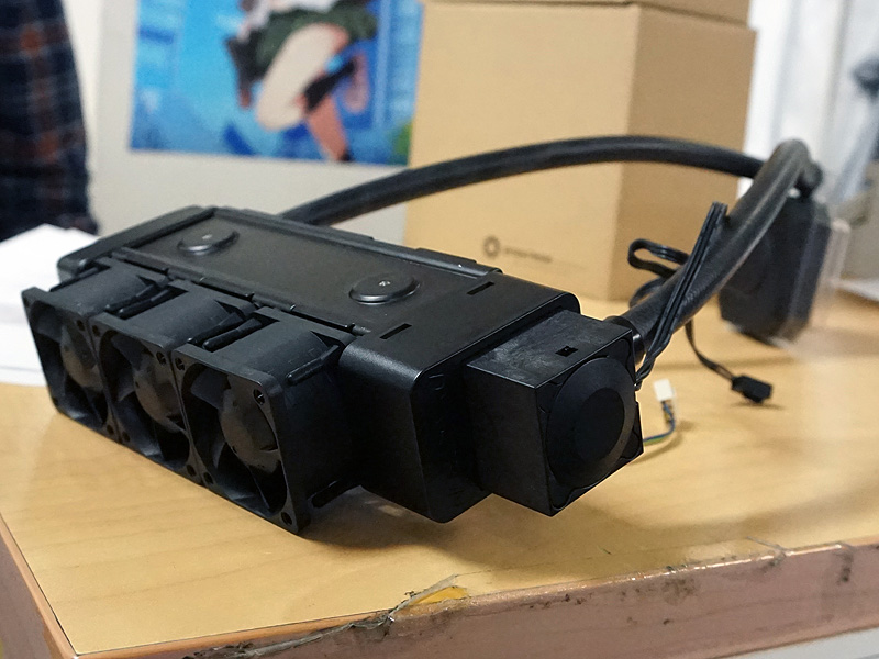 1Uラックマウントサーバーに対応した簡易水冷クーラー「Dynatron L3」が発売