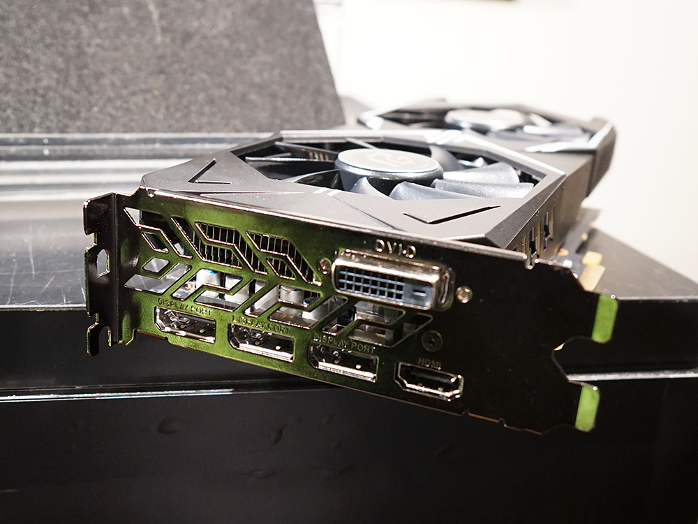 最上位のPhantom Gaming X Radeon RX580 8G OC