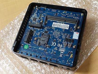 ミニPC Intel J1900搭載 4 LAN ファンレスベアボーン Amazon.co.jp: Celeron J1900 ベアボーン LAN ミニpc NO RAM NO SSD