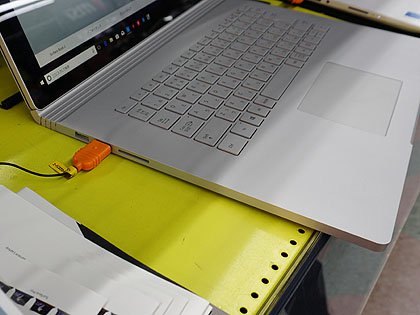 Microsoft Surface book 2 15インチ（社外ペン付き） ASCII.jp：Surface Book 2 15インチ 試用レポート = ペンタブレット