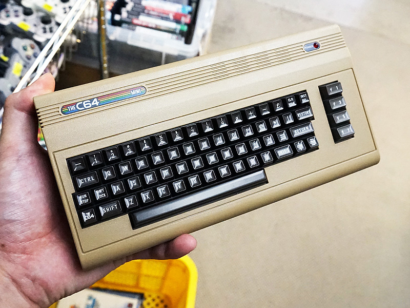 THE C64 Miniが直輸入