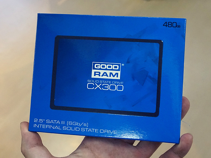 GOODRAM CX300のパッケージ