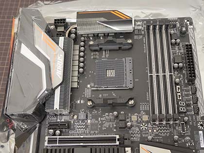 GIGABYTEのX470マザーは「X470 AORUS GAMING 7 WIFI」など3種類