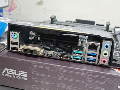 第2世代Ryzen対応の高耐久ゲーミングマザー「TUF X470-PLUS GAMING」が