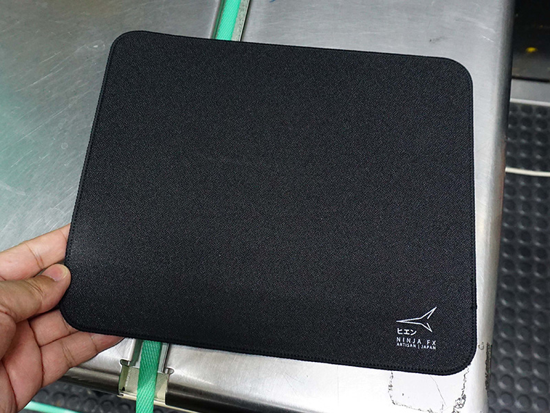 ヒエン ブラックのSサイズ