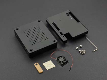 LattePanda用のケース付き7インチタッチディスプレイやアルミケース