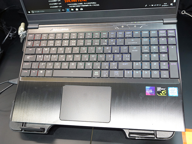 「メカニカルタッチ」という光学式スイッチのキーボードを搭載