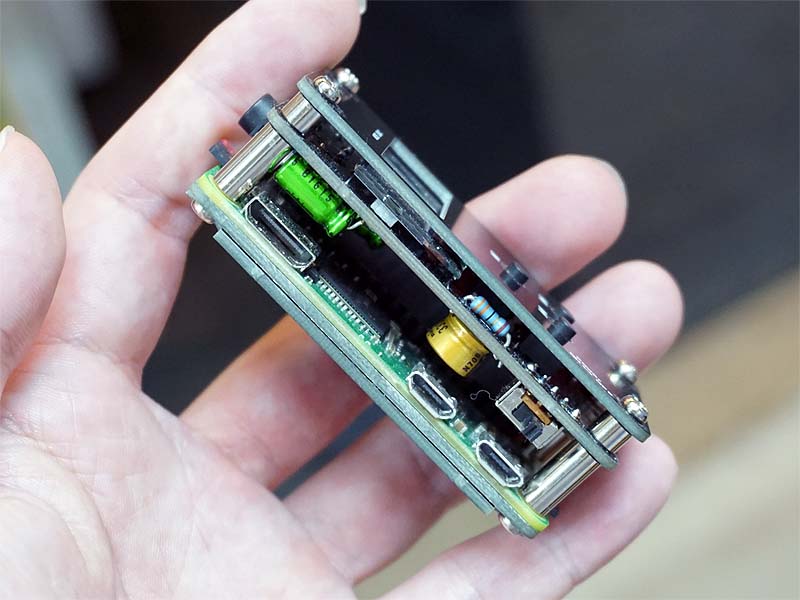 NosPiDAC ZeroにRaspberry Pi Zeroを装着した様子