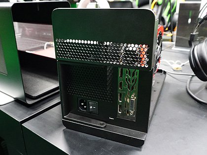 macOSにも対応した外付けGPUボックス「Razer Core X」のサンプル