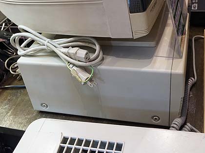 ★PC-9801DA/U2　本体単独販売　ジャンク Cyrix製CPUに換装済みの「PC-9801DA/U2」が税込1.9万円 （取材中
