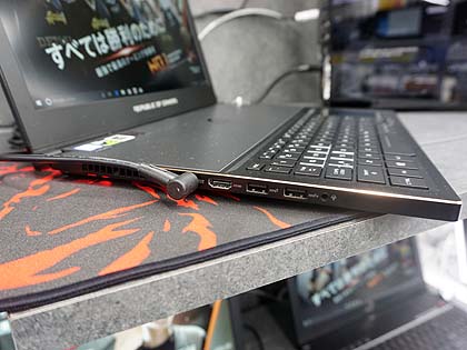 ASUS ZEPHYRUS GX501GI マザボードとアダプタi7 /8GB 6コアCore i7やGeForce GTX 1080搭載の薄型ゲーミングノートがASUSから