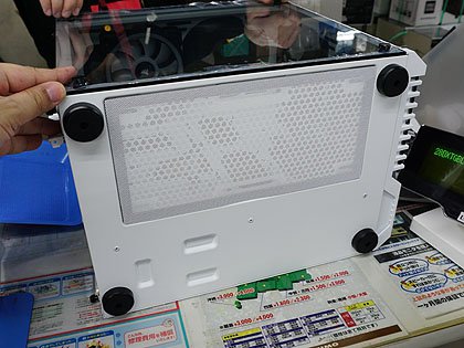 二重チャンバー式のmicroATXケース「Crystal 280X」が発売、CORSAIR製