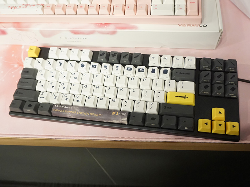 写真はテンキーレスモデル「VA87M」