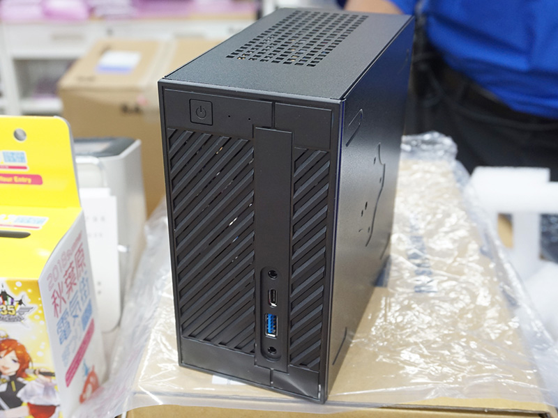 DeskMini 310
