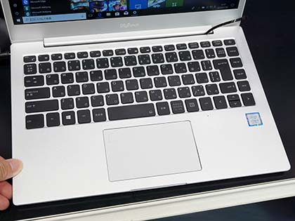 99,800円の13.3型モバイルノート「Altair F-13KR」が店頭入荷