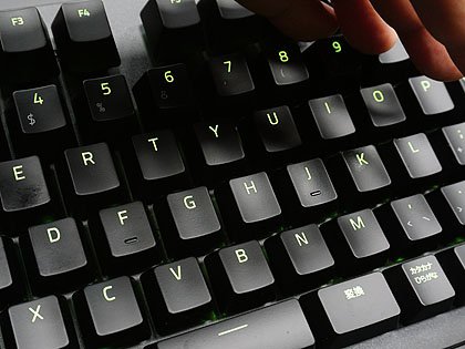 Razerの新世代キーボード「Huntsman Elite」が発売、光学