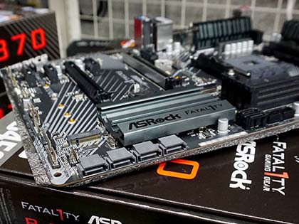 ASRock B450 Gaming-ITX/ac マザーボード (本体のみ) ASRock > Fatal1ty B450 Gaming-ITX/ac