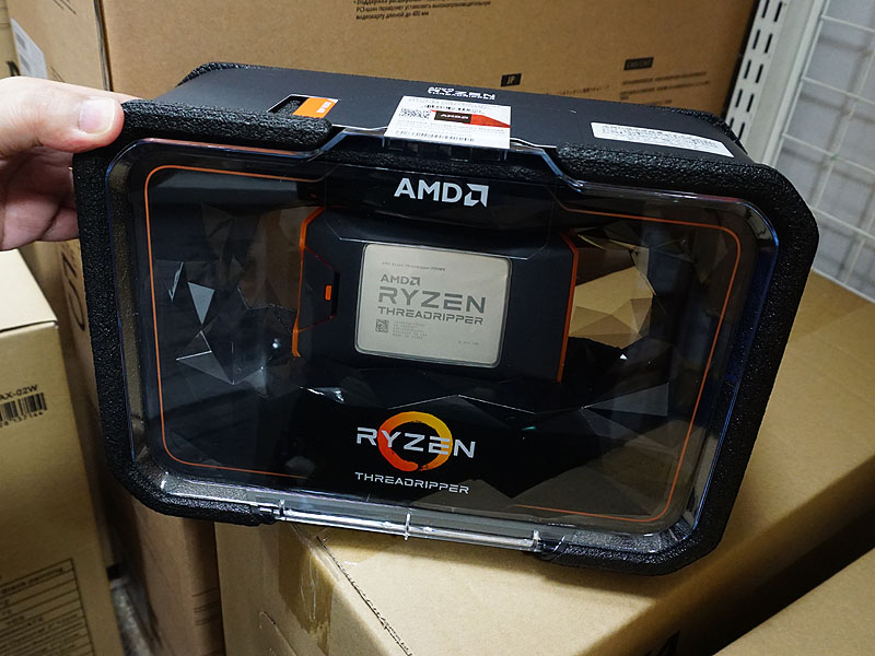 製品パッケージ