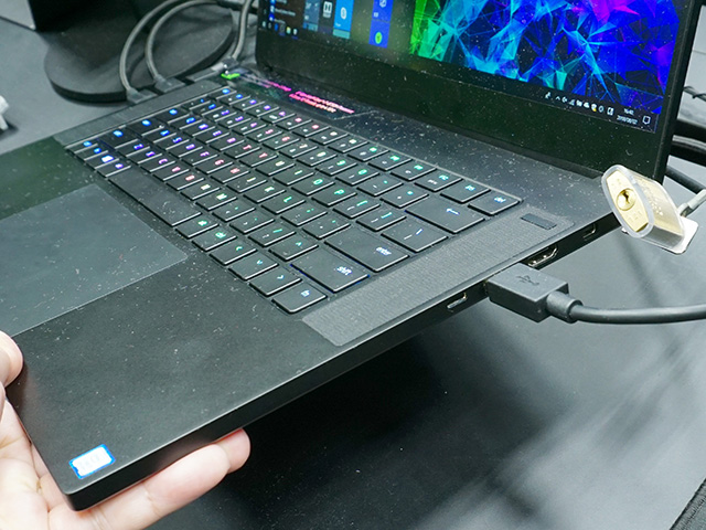 15.6型薄型ゲーミングノート「Razer Blade 15」の最廉価モデルが入荷