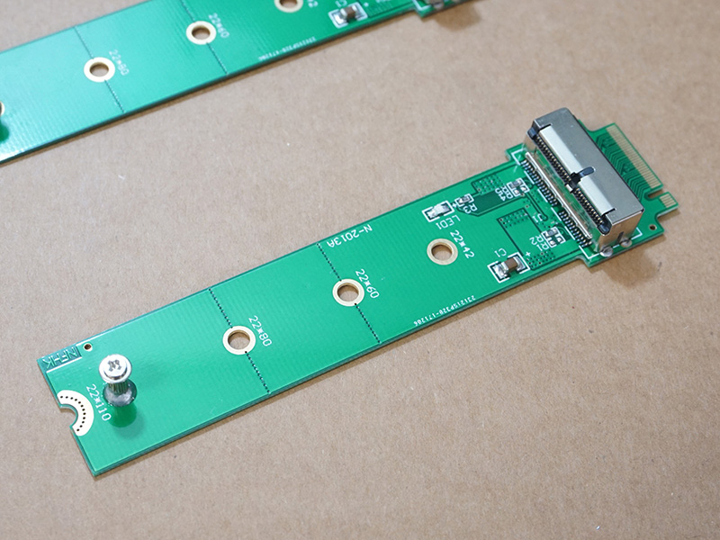 Mac専用PCIe SSD変換アダプタ