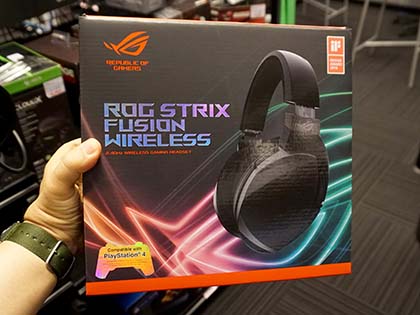 Bluetooth+USB接続対応のヘッドセット「ROG Strix Fusion 700