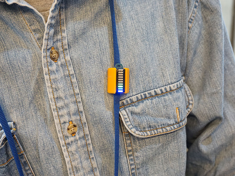 ボタン電池で動作するモデル