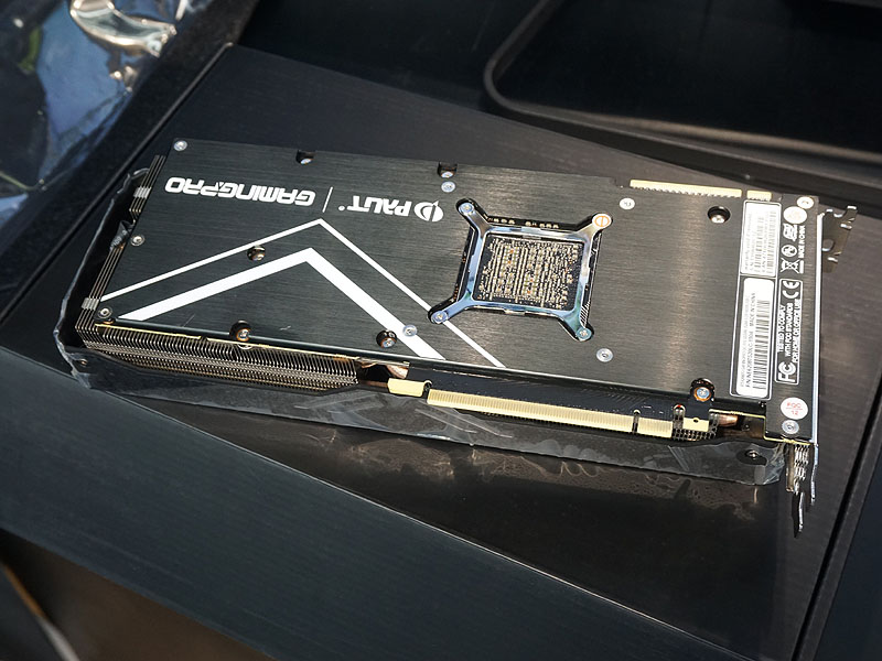 イベントで披露されたGeForce RTX 2080 Ti