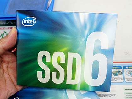 内蔵型SSD Intel SSD 660p 2TB M.2 NVMe QLC NAND採用のNVMe SSD「Intel SSD 660p」がデビュー、2TBは実売
