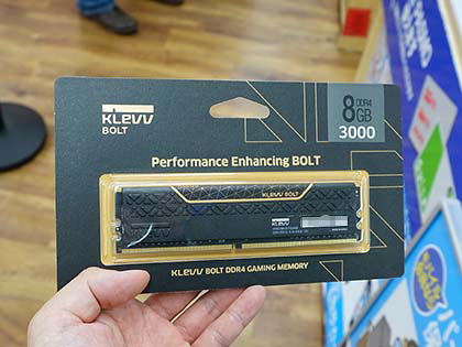 ESSENCOREのデスクトップ用メモリが複数登場、RGB LED搭載など計4種類